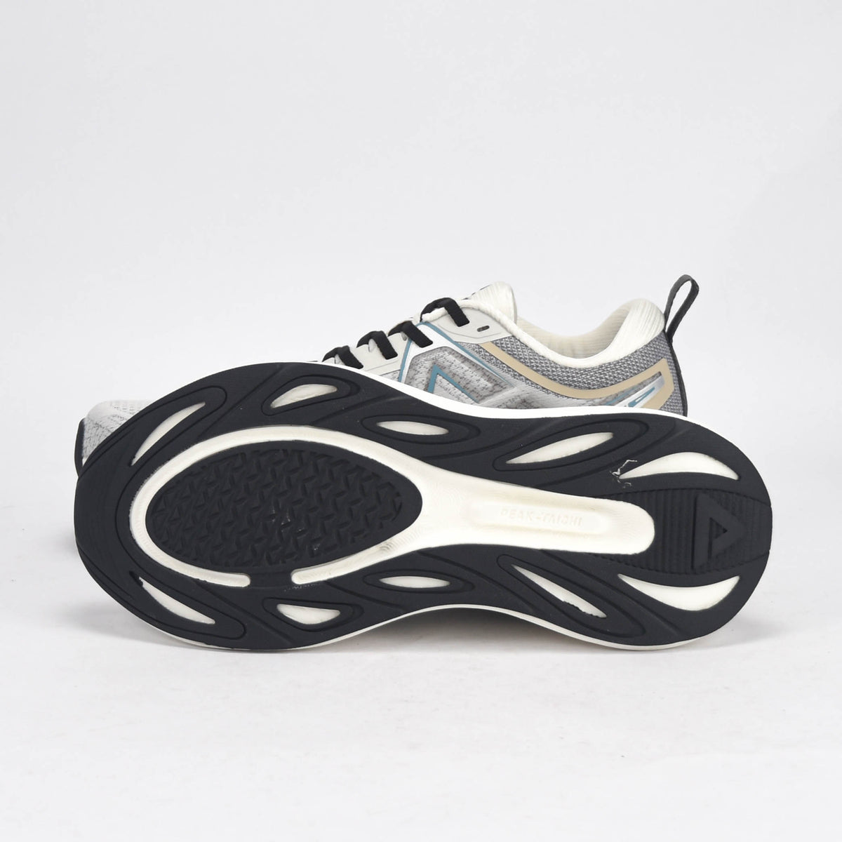 PEAK SHOES