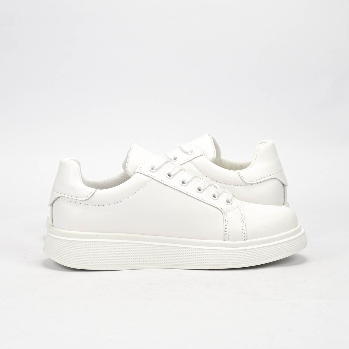 CASUAL SHOES WHITE