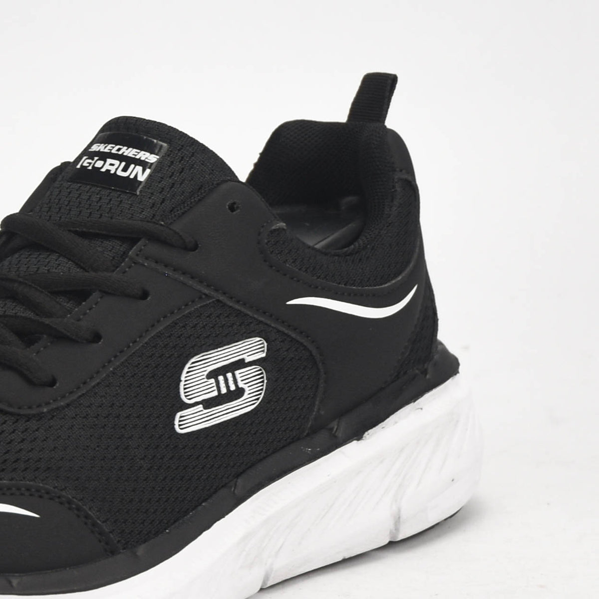 VENOM SHOES