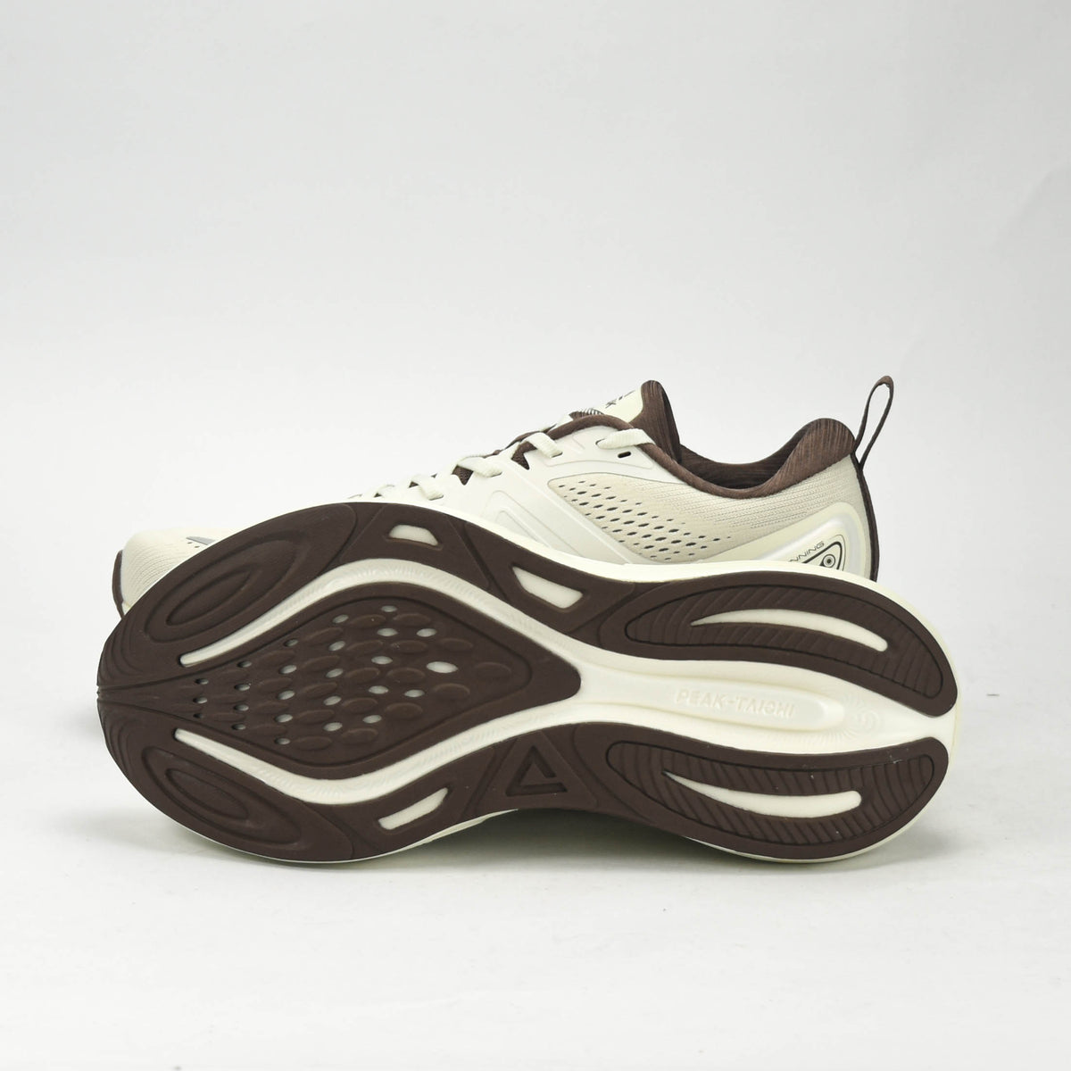 PEAK SPORTS SHOES